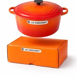 Le Creuset Flame Red Cast Iron Dutch Oven Never Been Used